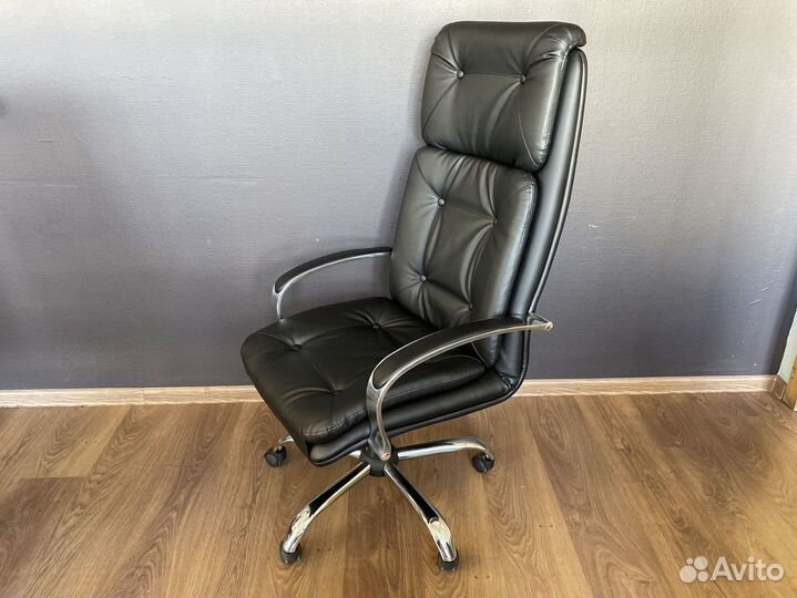 Офисное кресло от производителя