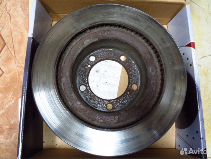 Тормозные диски передние Toyota Tundra Sequoia