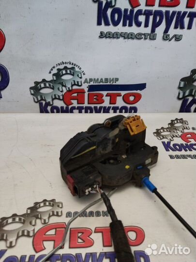 Замок двери передний левый Opel Astra J хэчбек A