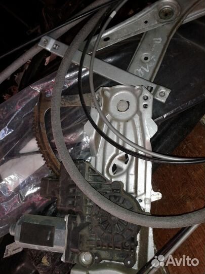 Стеклоподъемники передие задние Opel Astra H