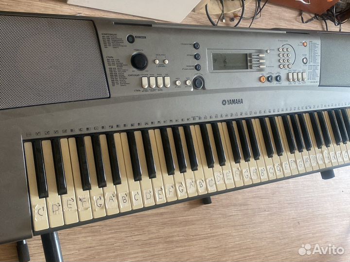 Синтезатор yamaha psr r300