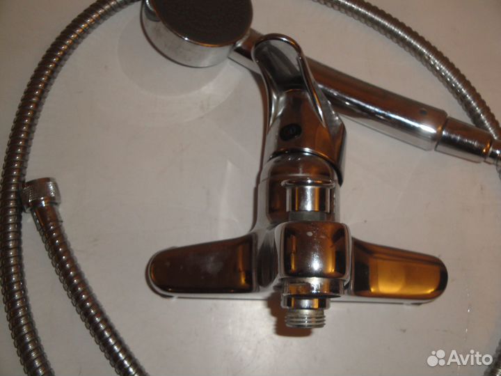 Смеситель для ванны с душем Oras