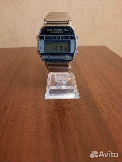 Часы электроника 55б