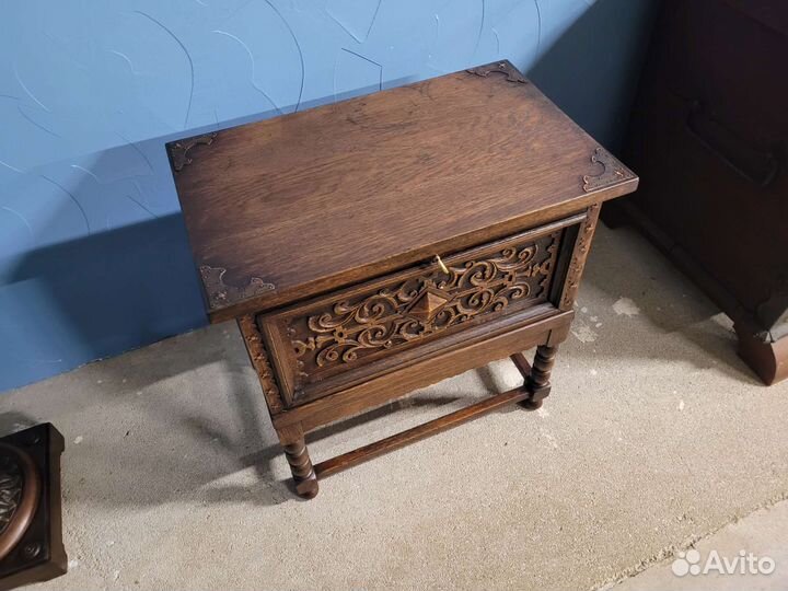 Антикварный резной дубовый сундук, 1880