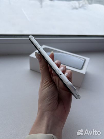 iPhone Xr, 128 ГБ