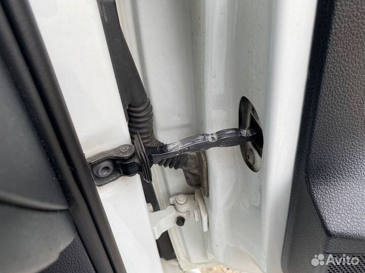 Ограничители дверей Volkswagen Polo 5