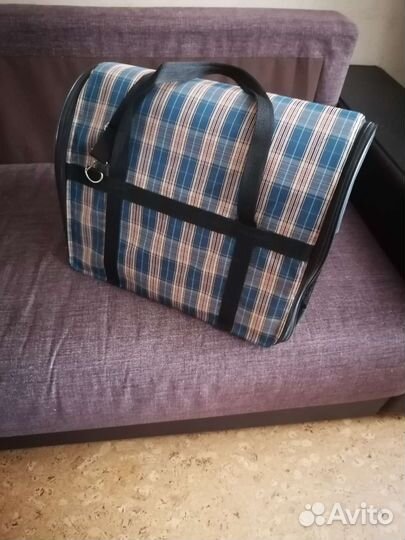 Переноска для кошек и собак