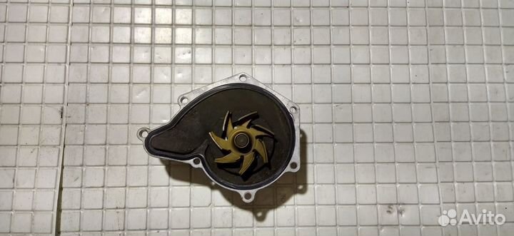 Водяной насос Audi A6 C6 3.2 AUK