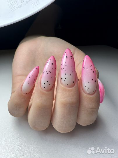 Маникюр педикюр