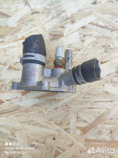 Тройник системы охлаждения Ford Fusion fuja 2005