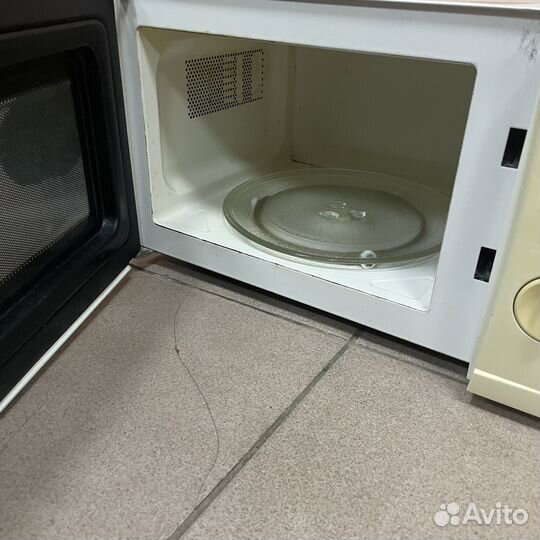 Микроволновая печь Elenberg MS-2006M