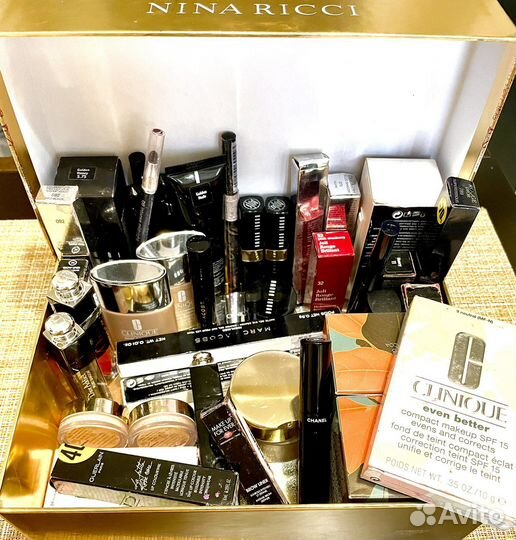 Много новой косметики Dior, clinique, guerlain