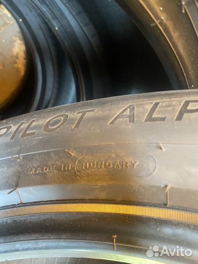 Michelin Pilot Alpin 5 SUV 285/45 R22 и 325/40 R22 114V