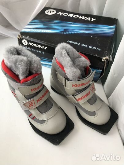 Лыжные ботинки р 29-30