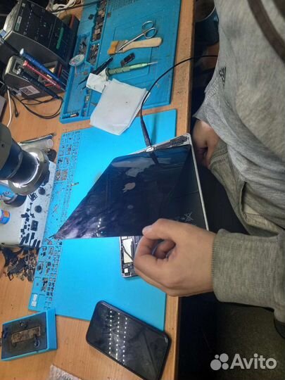 Ремонт телефонов, iPhone ноутбуков и план