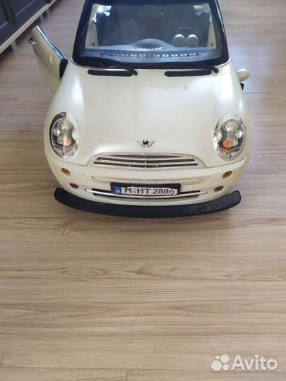 Электромобиль mini cooper для кукол