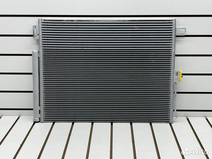 Радиатор кондиционера Jeep grand cherokee 2010