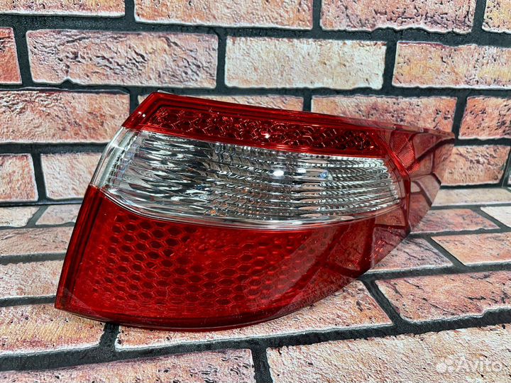 Фонарь задний правый на Kia Rio 3 2011-2015г