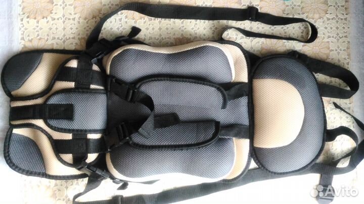 Бескаркасное автокресло