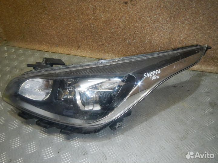 Фара левая Kia Rio