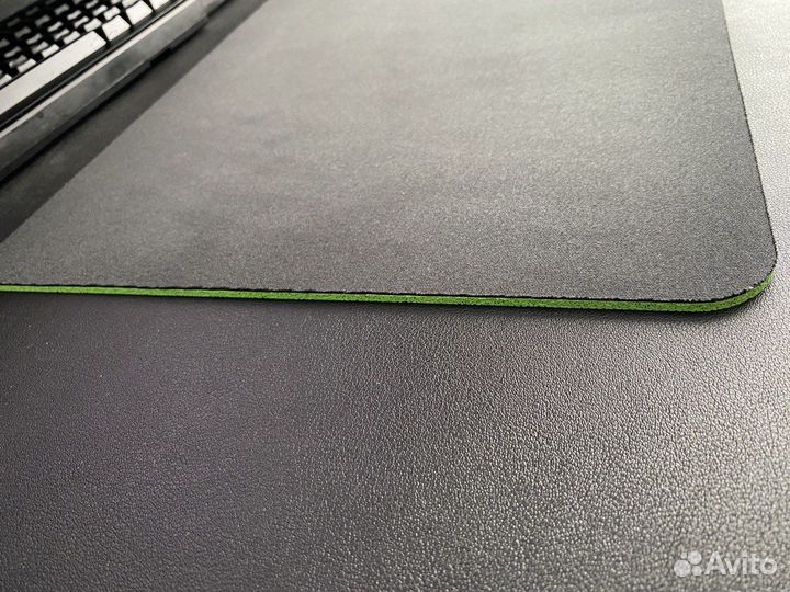 Игровой коврик для мыши Razer Gigantus v2