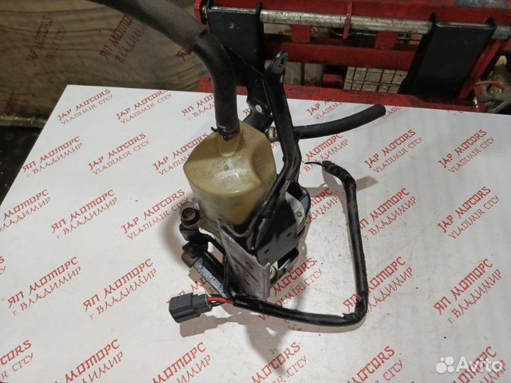 Насос гур Ford Kuga hydc 2011