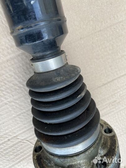 Привод Passat B7 правый 1.8