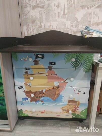 Кроватка детская с пеленальным комодом