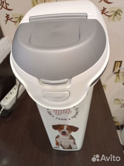 Контейнер для корма curver