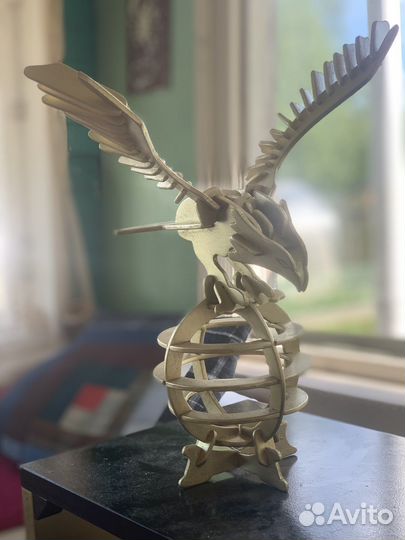 Фигурки животных и насекомых из дерева