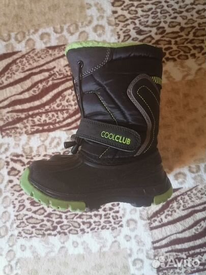 Продам детские ботиночки