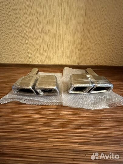 Насадки на глушитель Mercedes AMG
