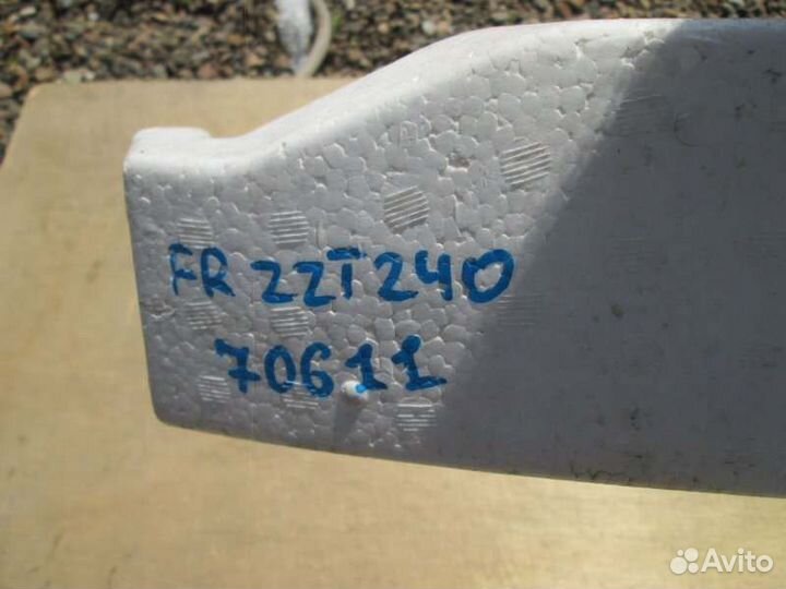 Пенопласт в бампер передний Toyota Allion ZZT240