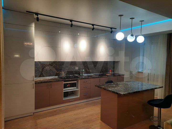 3-к. квартира, 110 м², 2/9 эт.