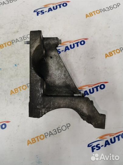 Кронштейн компрессора кондиционера Ford Focus 2 DA