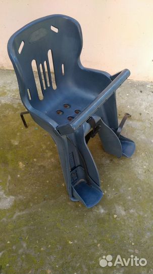 Детское кресло на велосипед переднее