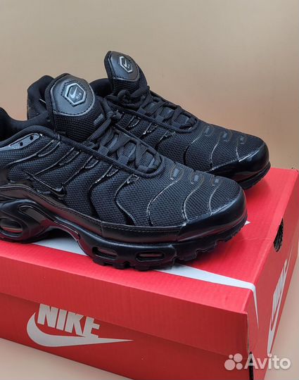 Кроссовки Nike Air Max TN Plus