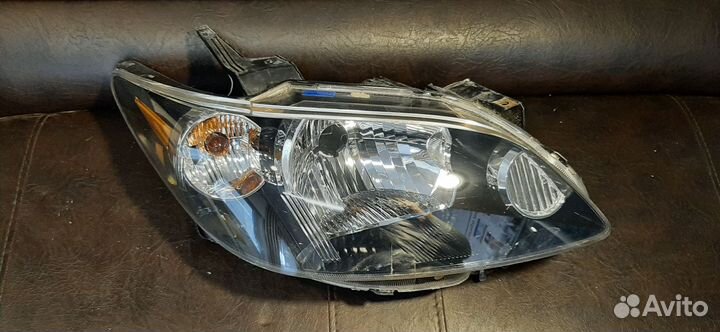 Фара правая mazda mpv lw3w Stanley p3812