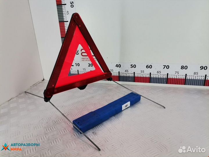 Знак аварийной остановки BMW X5 E53 2001