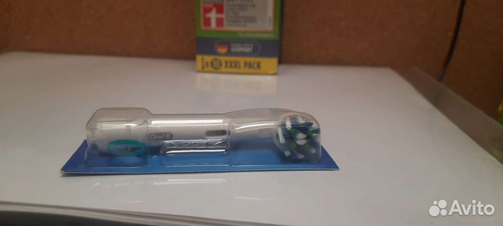 Насадка Oral-B Cross Action CleanMaximiser