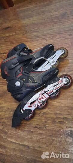 Роликовые коньки