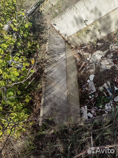 Плиты, фундаментные блоки, столбы бесплатно