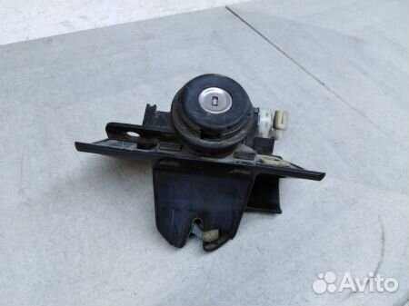 Замок багажника Мерседес