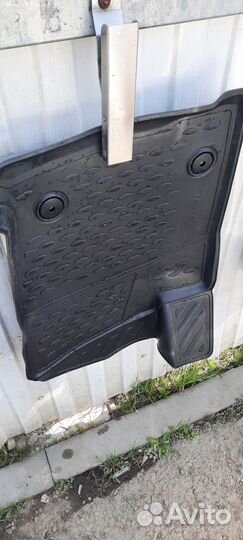 Haval f 7 и Peugeot t 84 коврики летние