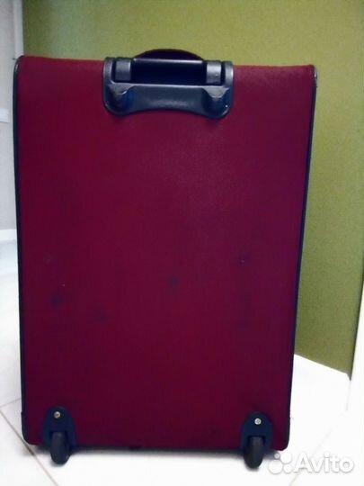 Чемодан на колесах большой L бу