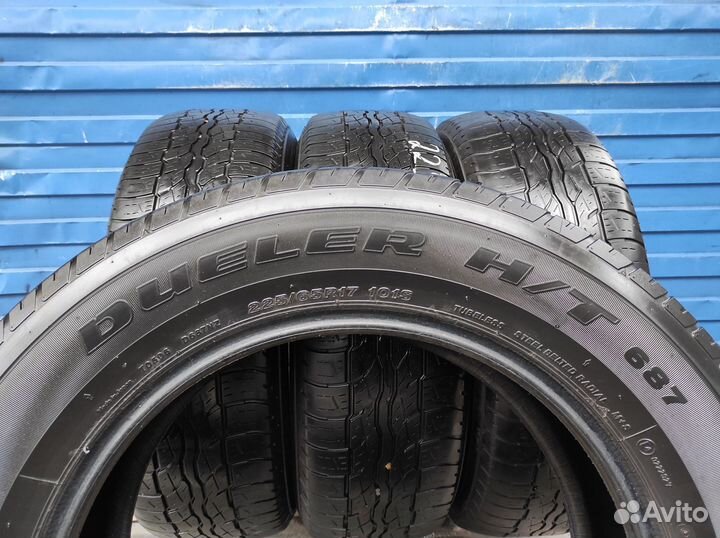 Bridgestone Dueler H/T D687 225/65 R17 101S