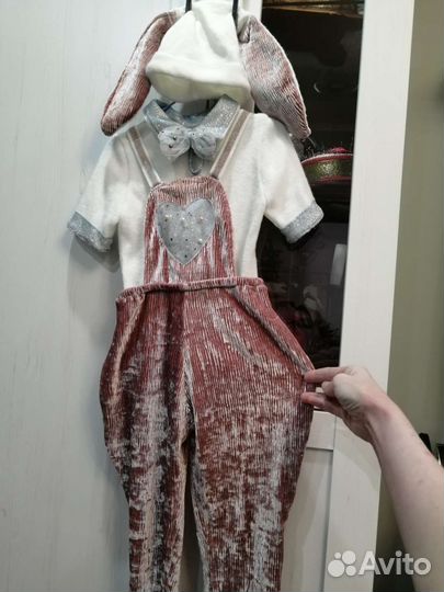 Костюма зайчика