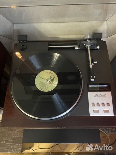 Проигрыватель винила deatone