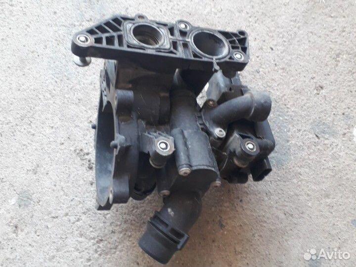 Термостат 1.8л Skoda Octavia Superb