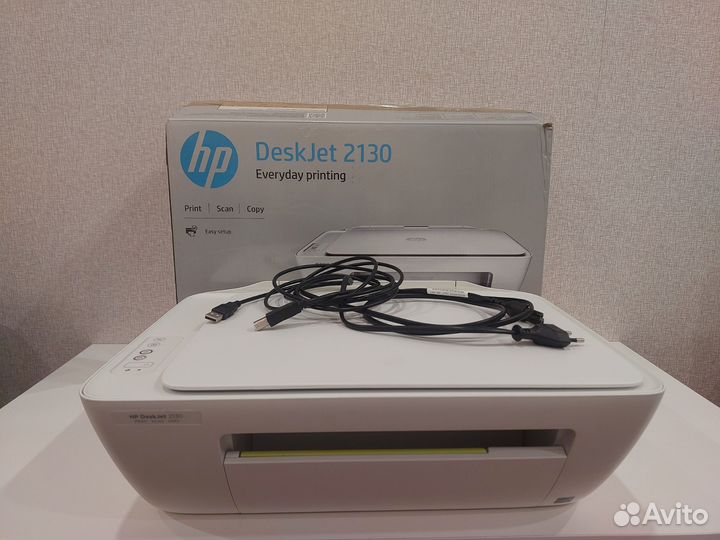 Принтер струйный hp deskjet 2130 с катрижджами